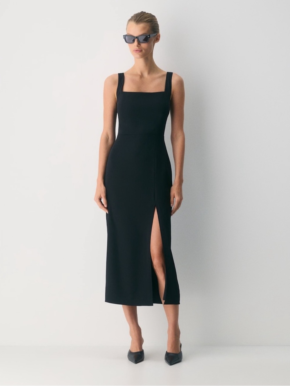 Aritzia Babaton 90s Slit Midi Dress